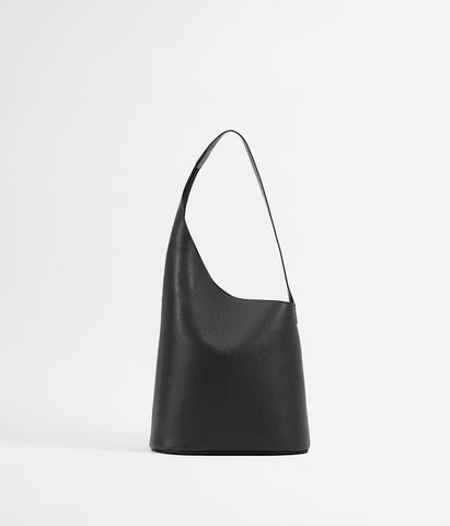 Lune Tote Grain Calfskin Shoulder Bag – Black | Aesther Ekme