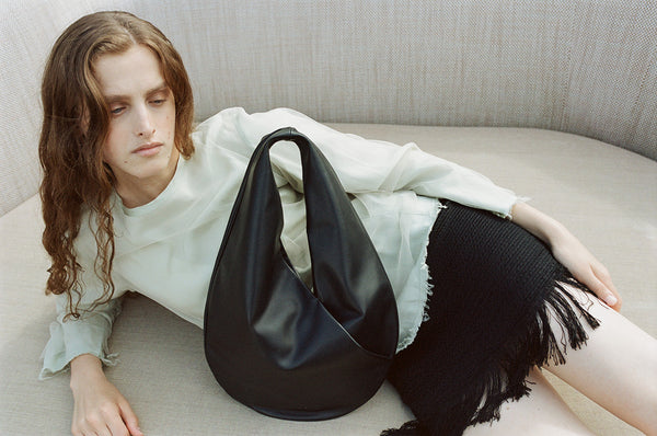 バッグ・カバンその他 AESTHER EKME Ora Mini Bag in black leather AESTHER EKME Ora Mini Bag in black leather | TheDoubleF